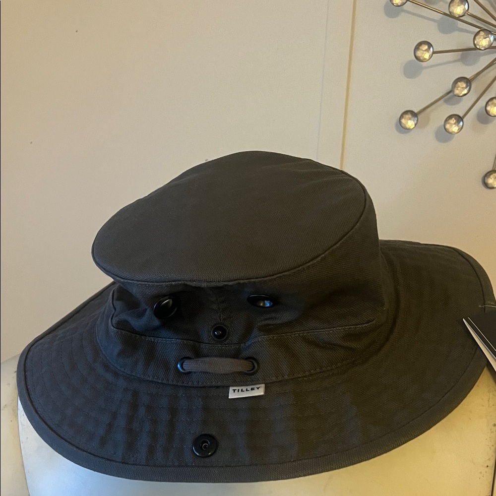 Tilley Men's Gray Bucket Hat